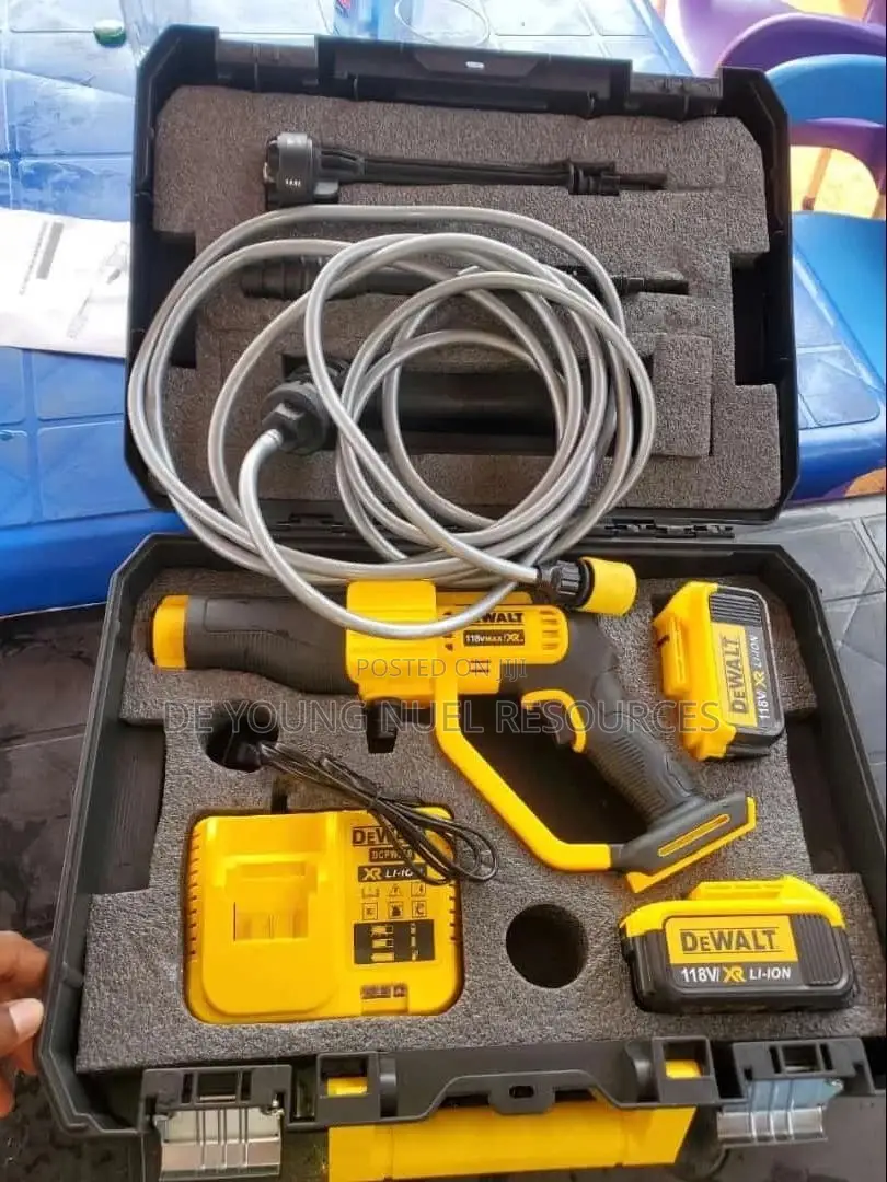 Quality Cordless Pressure Washer 118V Dewalt