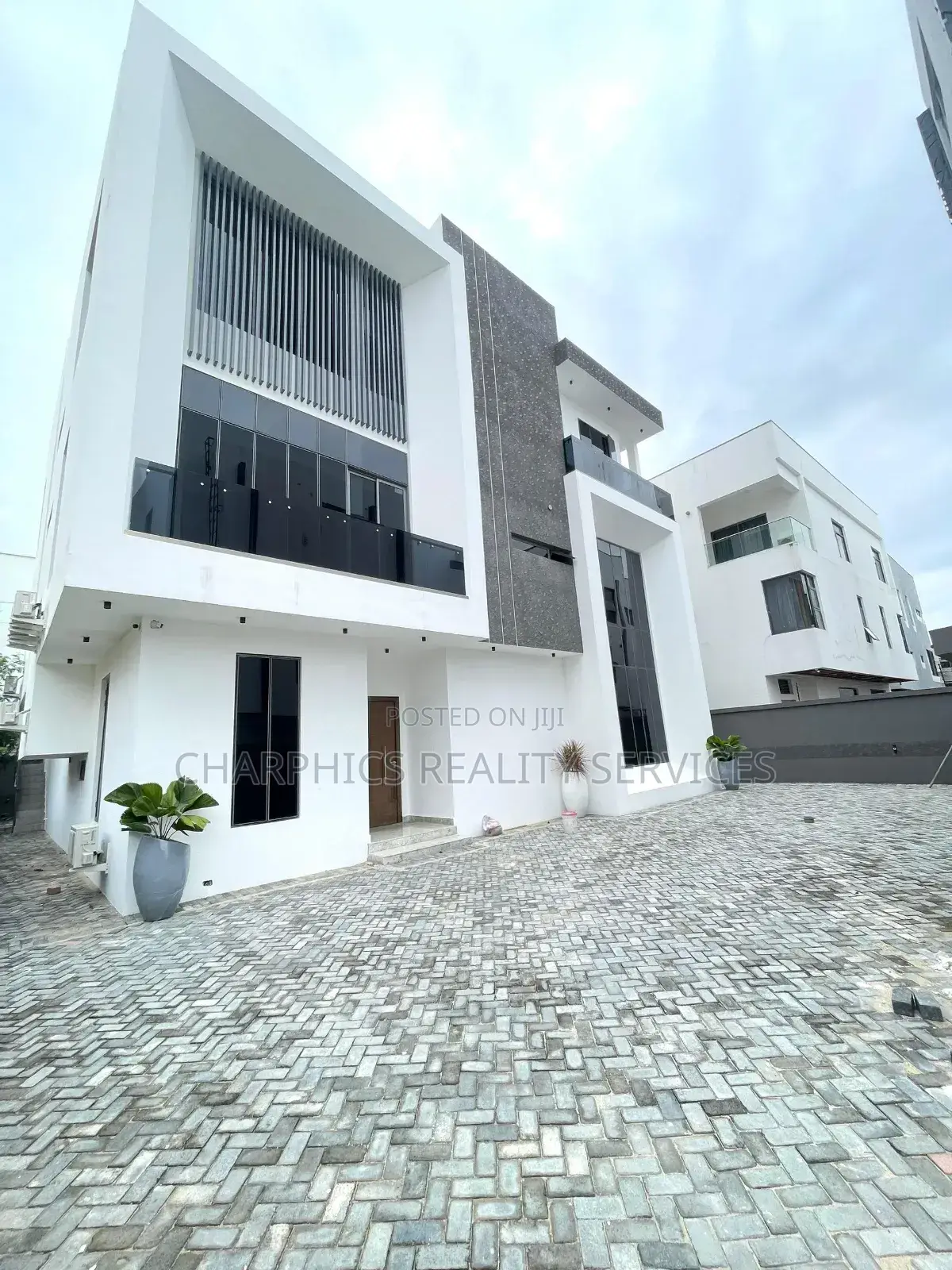 5bdrm Duplex in $1.6B, Ikoyi for sale