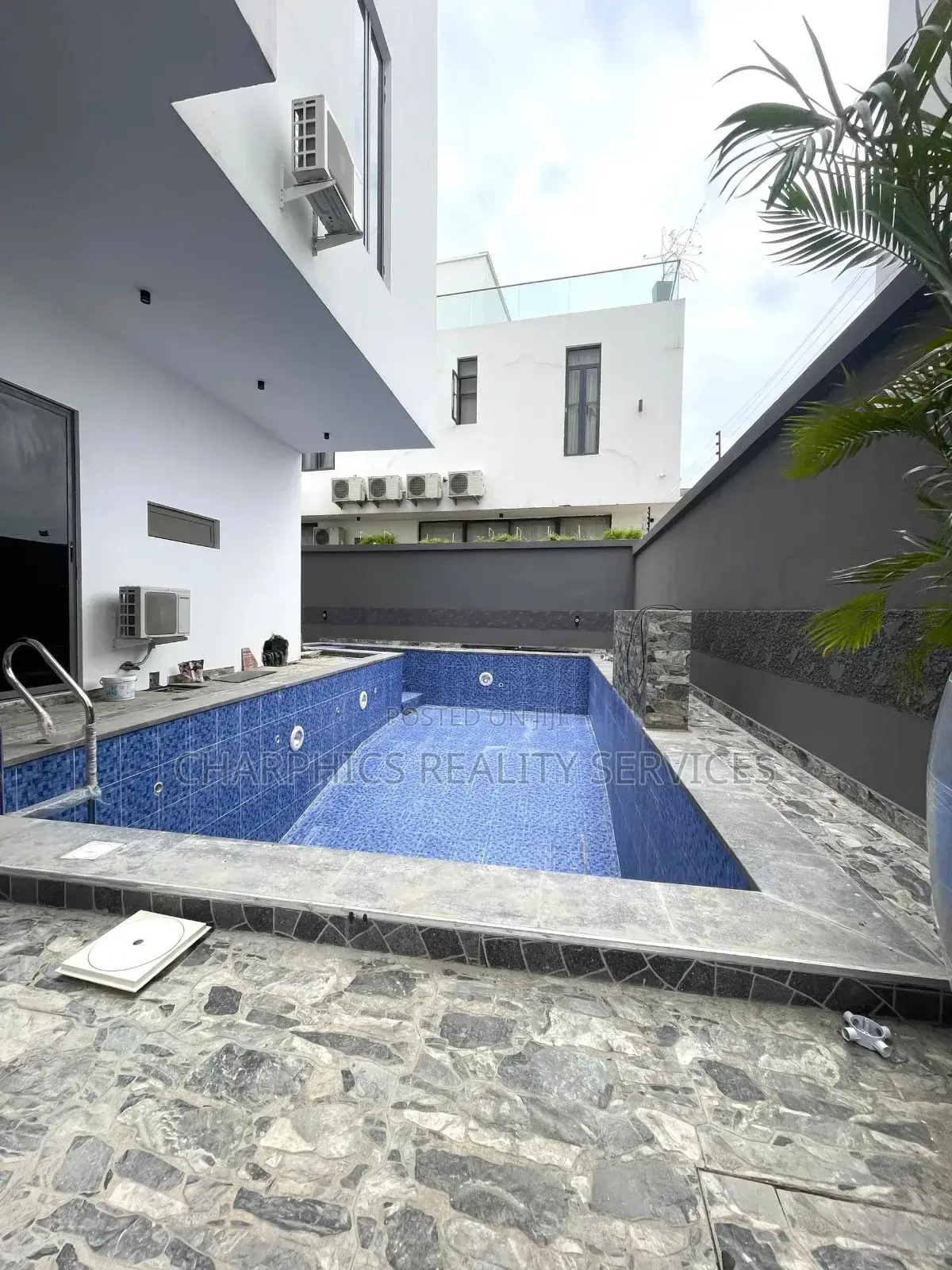 5bdrm Duplex in $1.6B, Ikoyi for sale