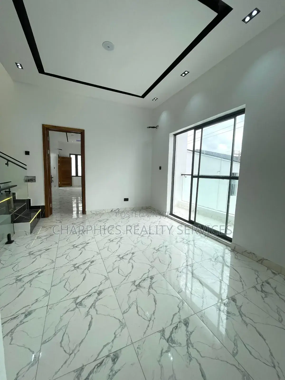 4bdrm Duplex in Ikate for sale