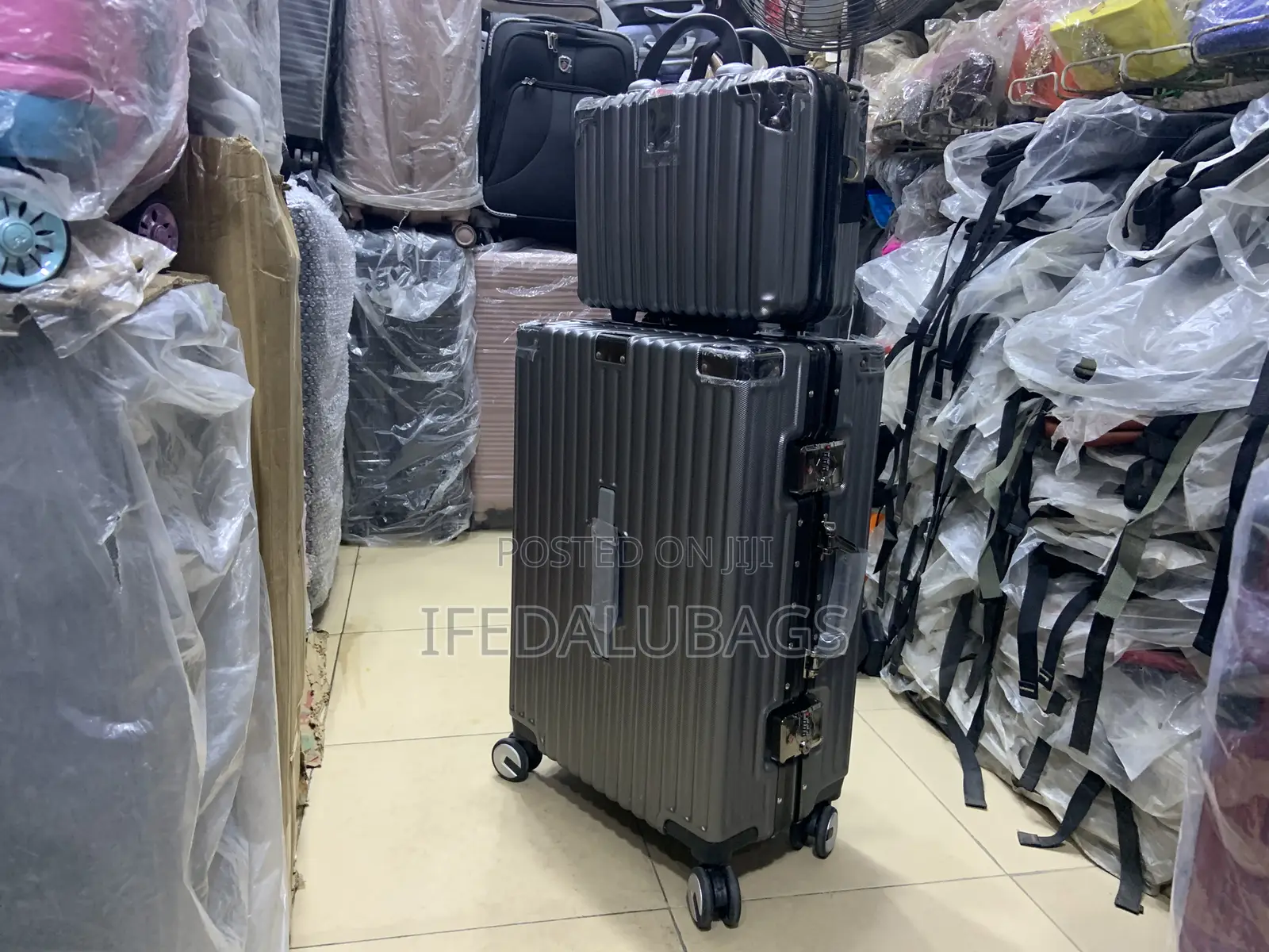 2n1 Quality Aluminium Travel Luggage With Plastic Holder