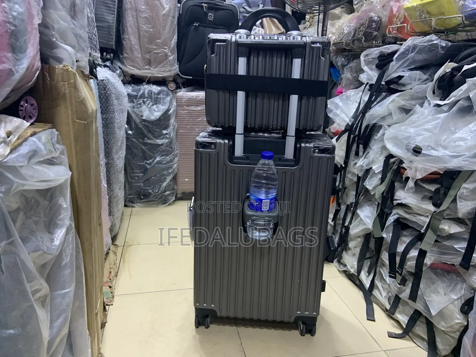 2n1 Quality Aluminium Travel Luggage With Plastic Holder