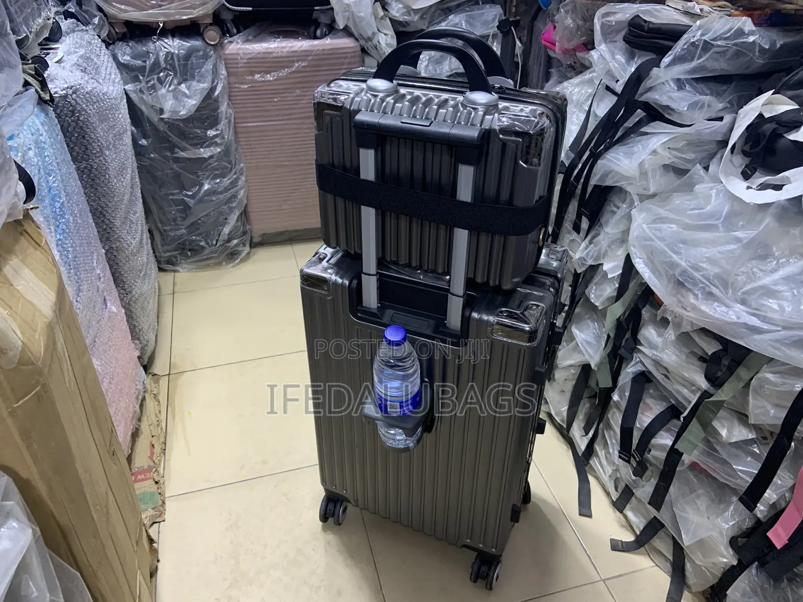 2n1 Quality Aluminium Travel Luggage With Plastic Holder