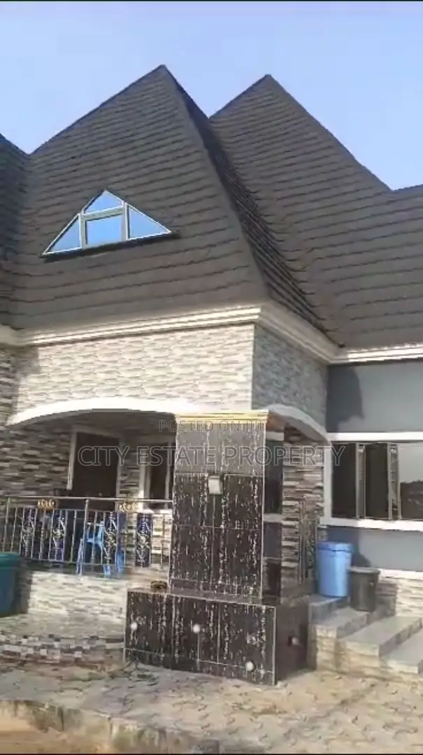 Furnished 5bdrm Bungalow in City Estate, Yenagoa for sale