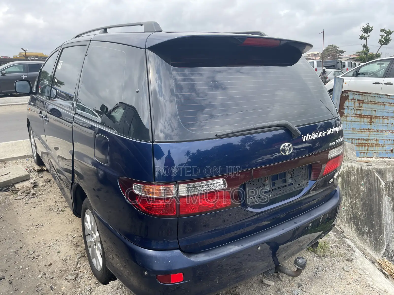Toyota Previa 2004 Blue