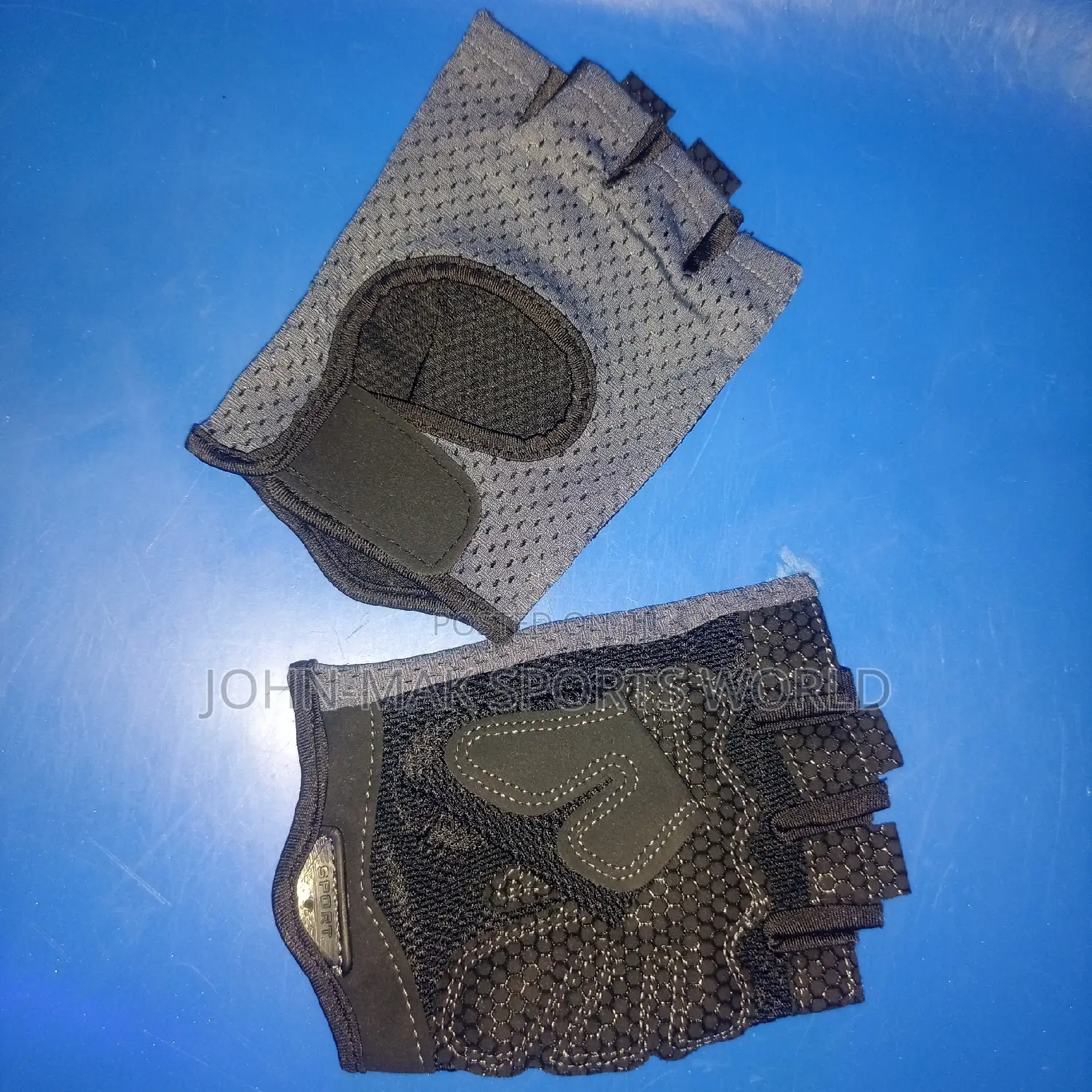 Female Gym Gloves