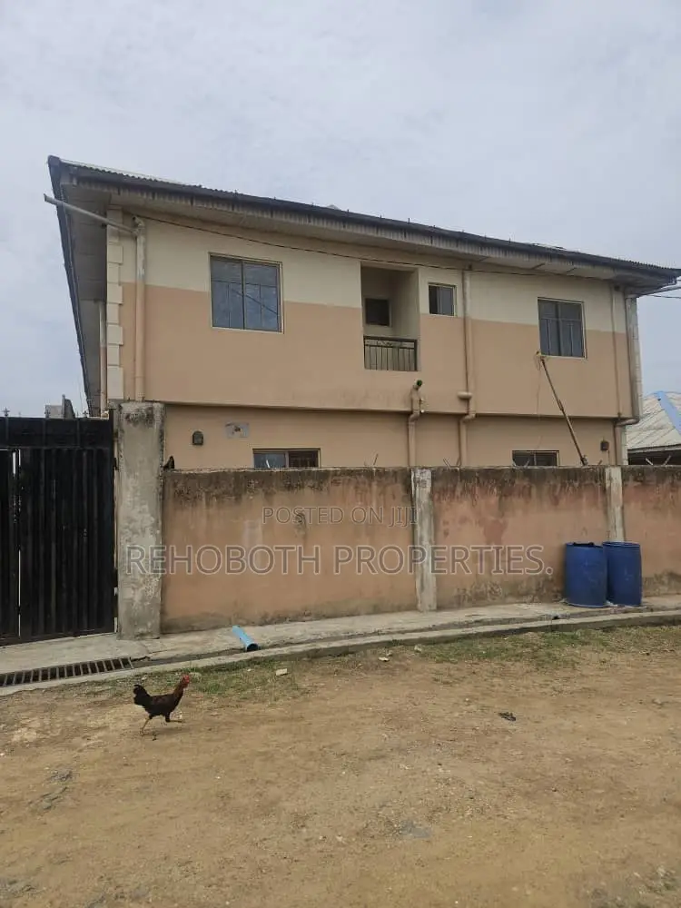 10bdrm Apartment in Agara, Ibadan for sale