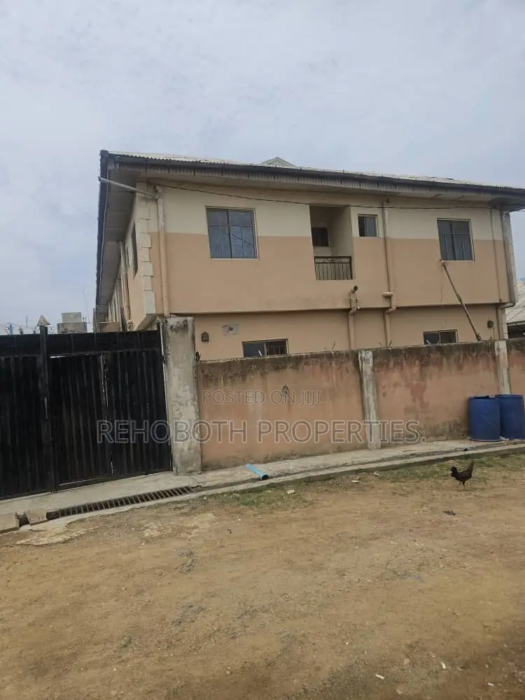 10bdrm Apartment in Agara, Ibadan for sale