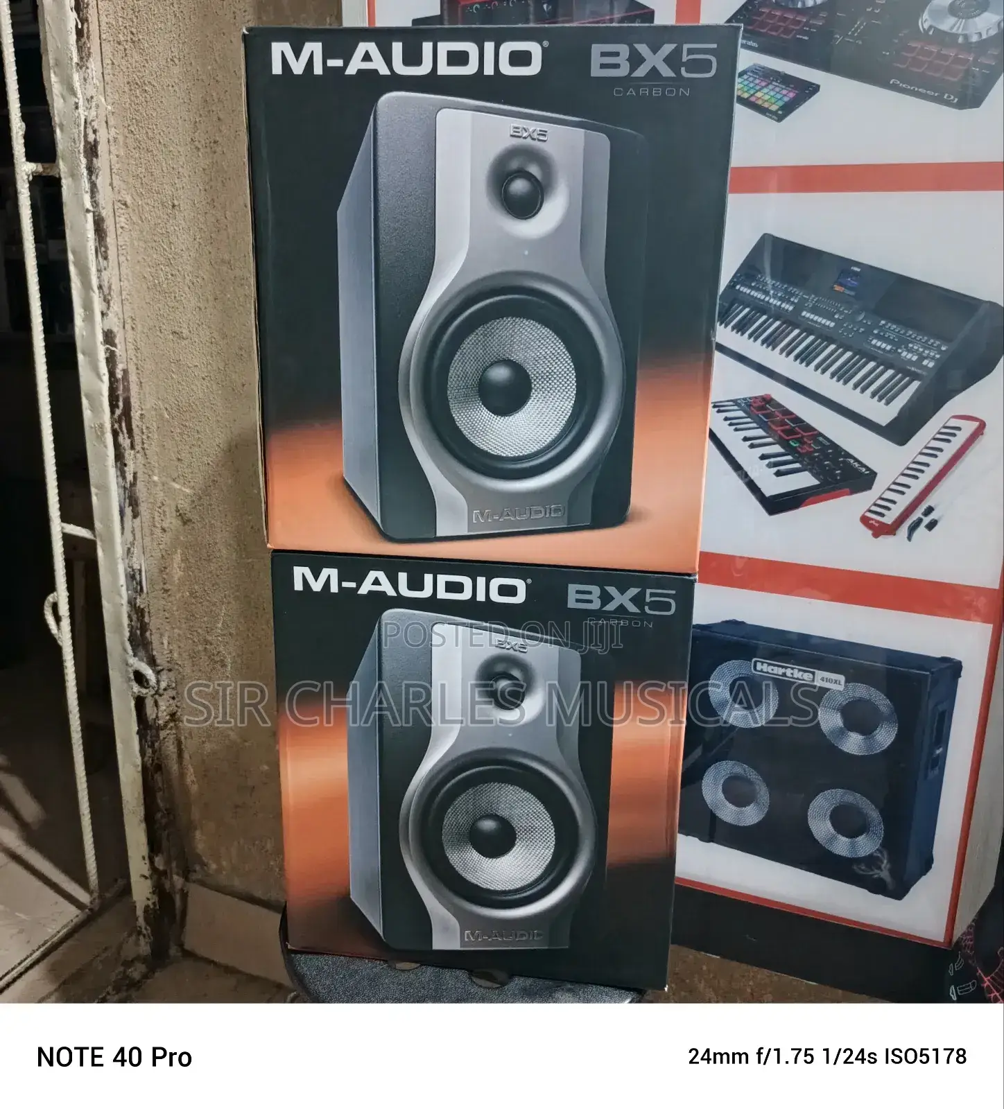 M-Audio Bx5 Professional Studio Monitor Speaker