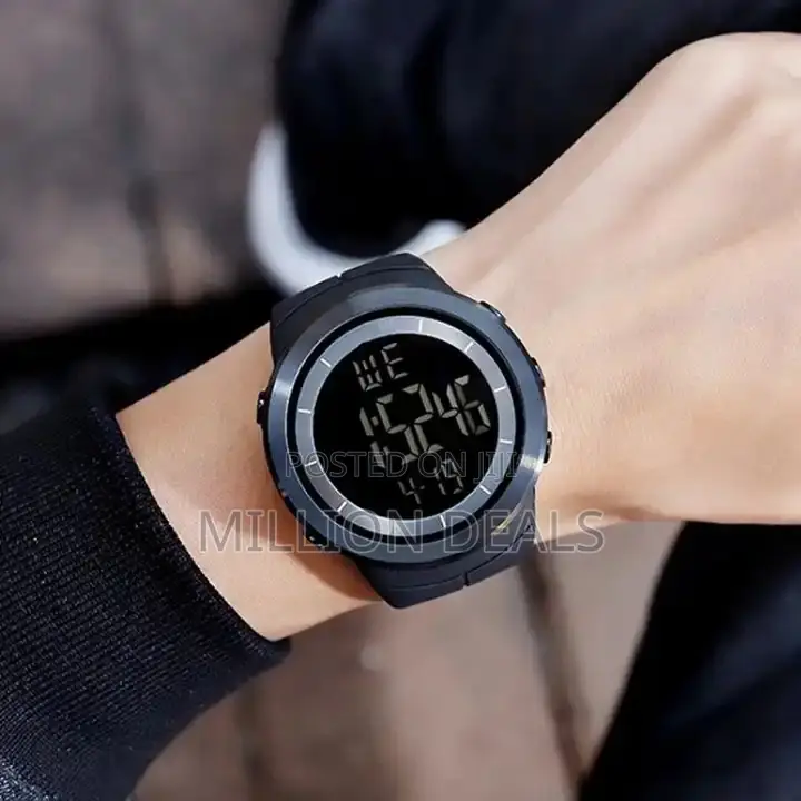 Waterproof Rubber Strap Unique Sport Men’S Wrist Watch