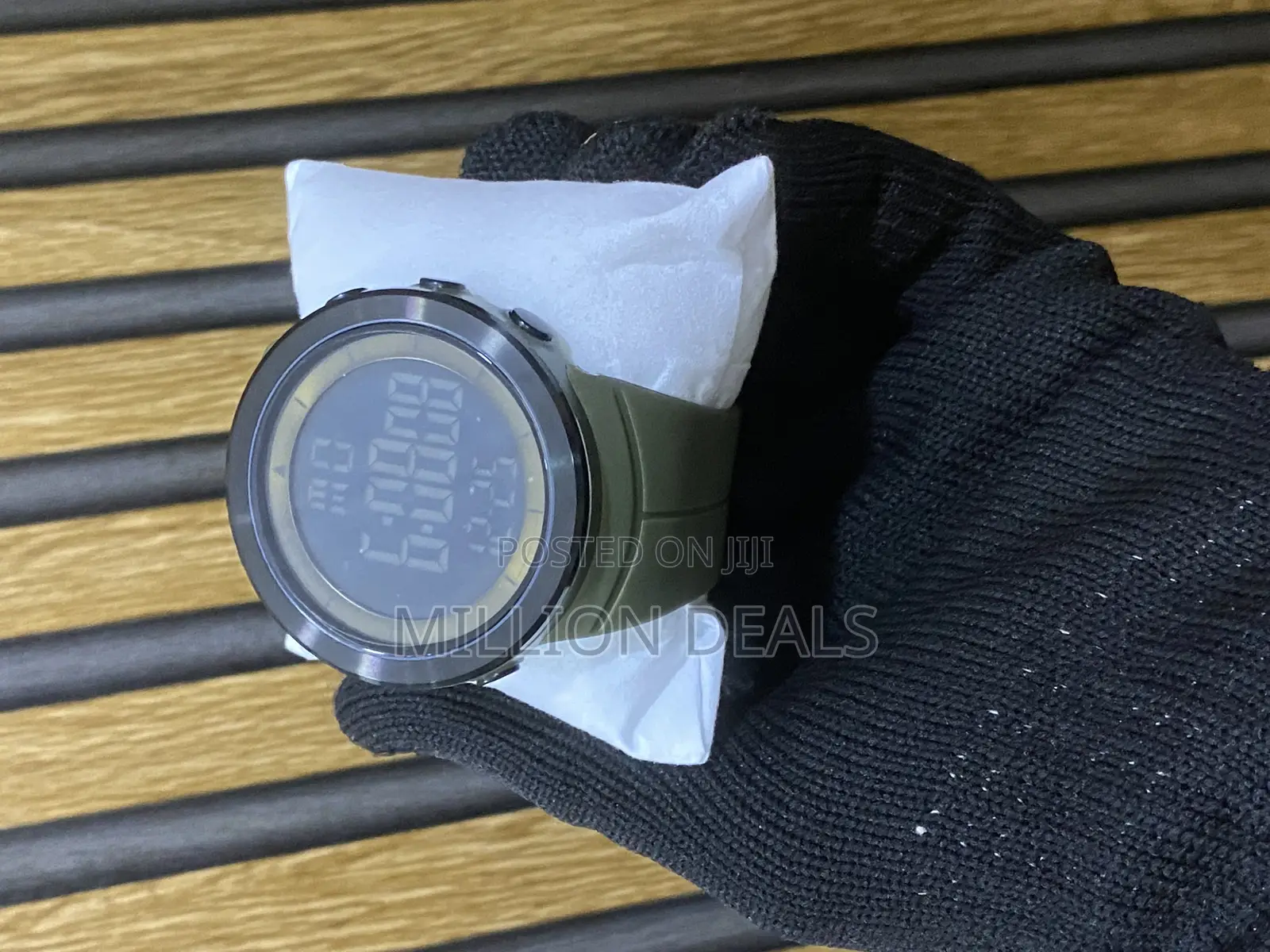 Waterproof Rubber Strap Unique Sport Men’S Wrist Watch
