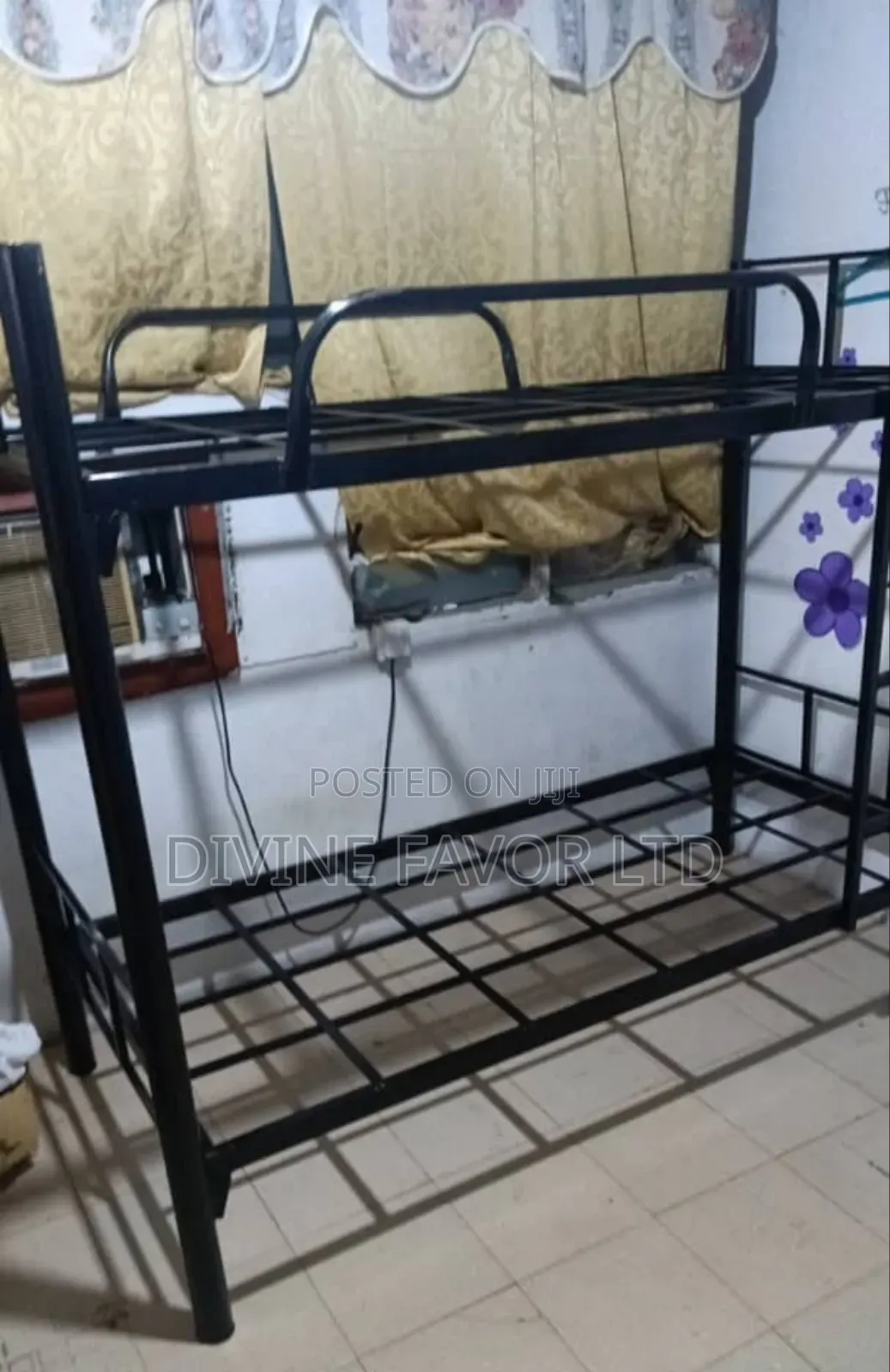 Strong Metal Bunk Bed With Ladder 3*6 Feet.It Is Detachable.