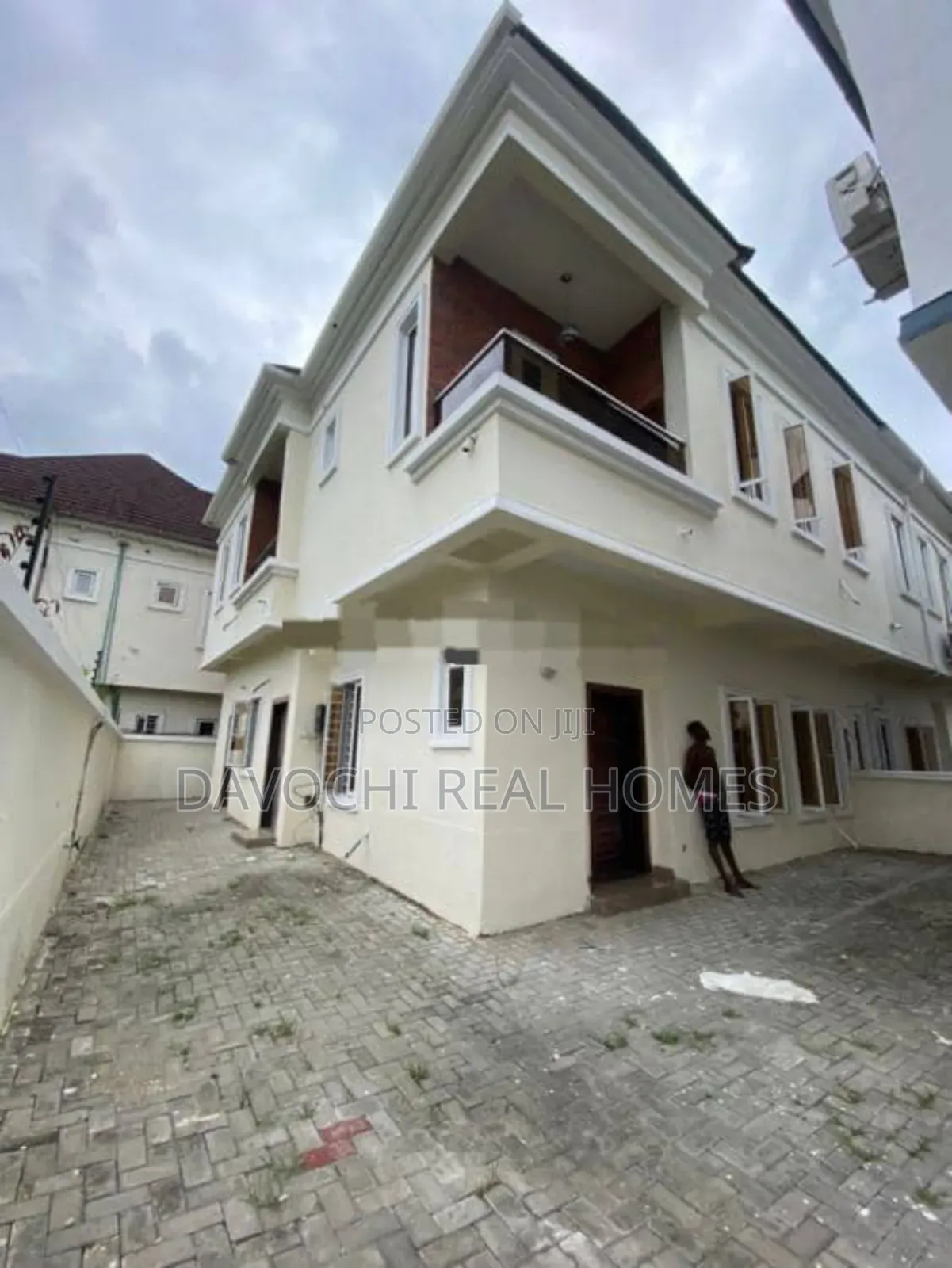4bdrm Duplex in Chevron Drive, Lekki for rent