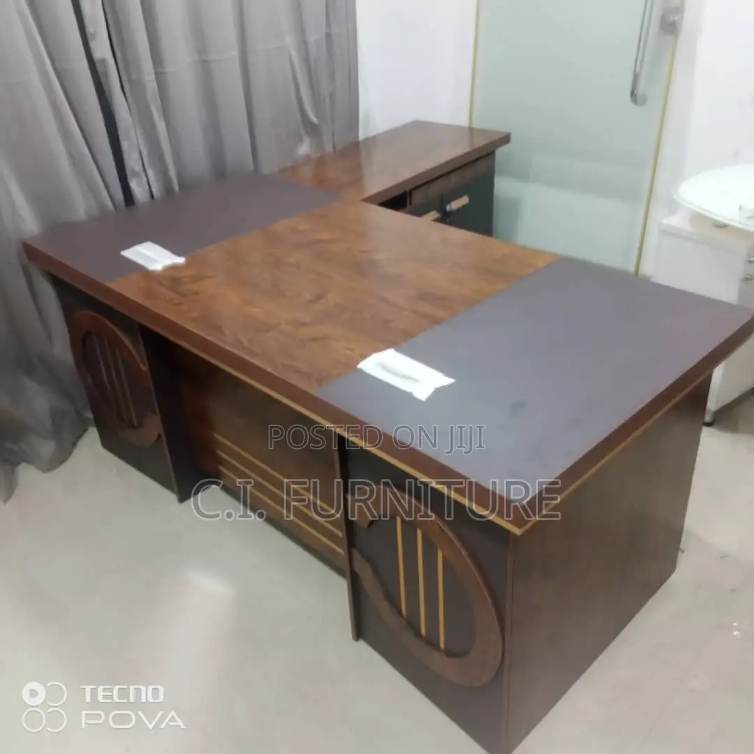High Quality Executive Office Table With Extension