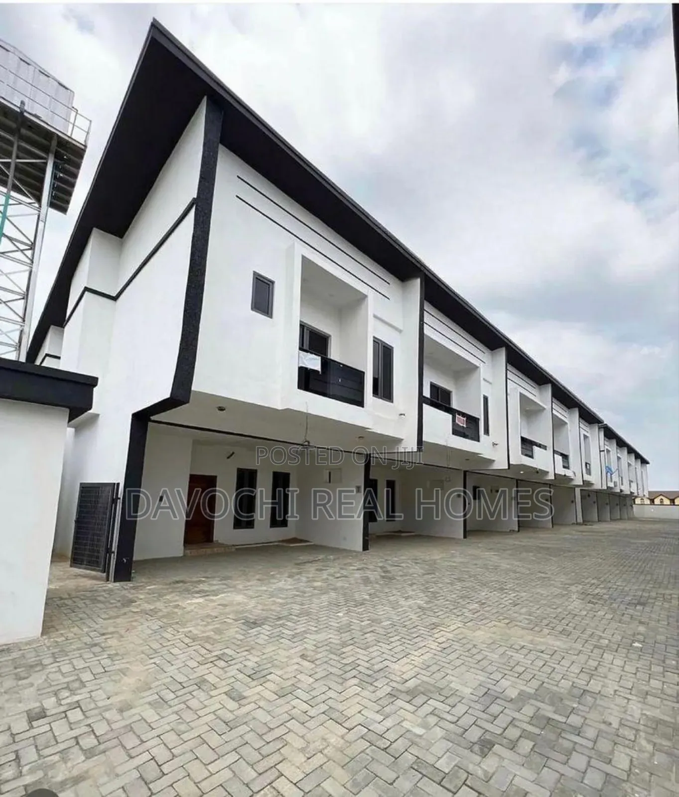 4bdrm Duplex in Ikota Lekki for rent