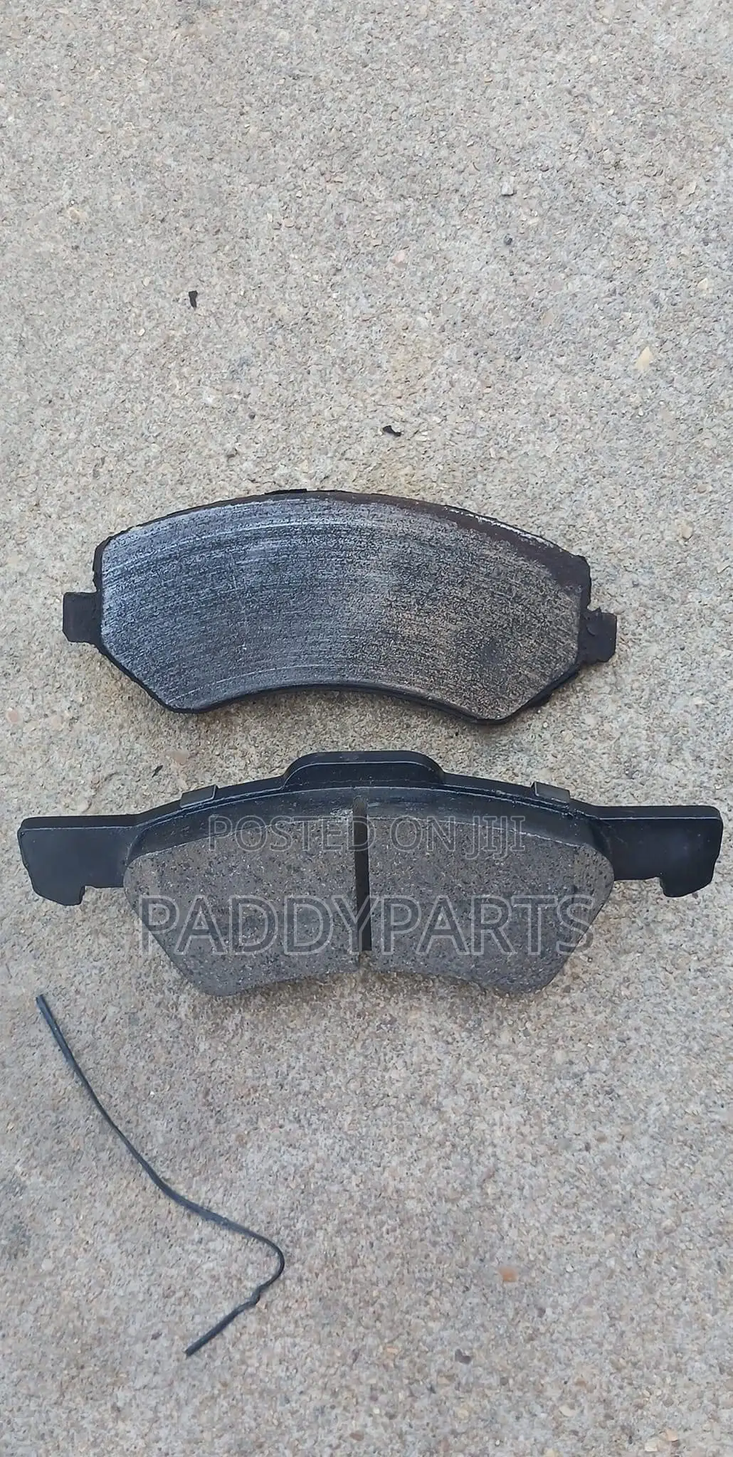 Dodge Grand Caravan Brake Pad (Ceramic)