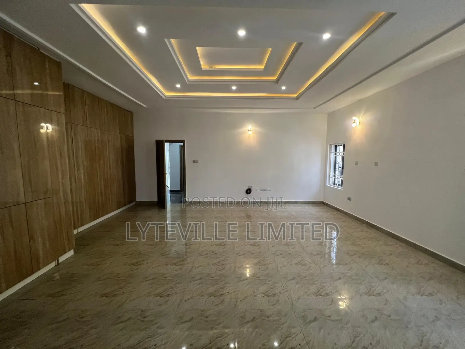 5bdrm Duplex in Asokoro for sale