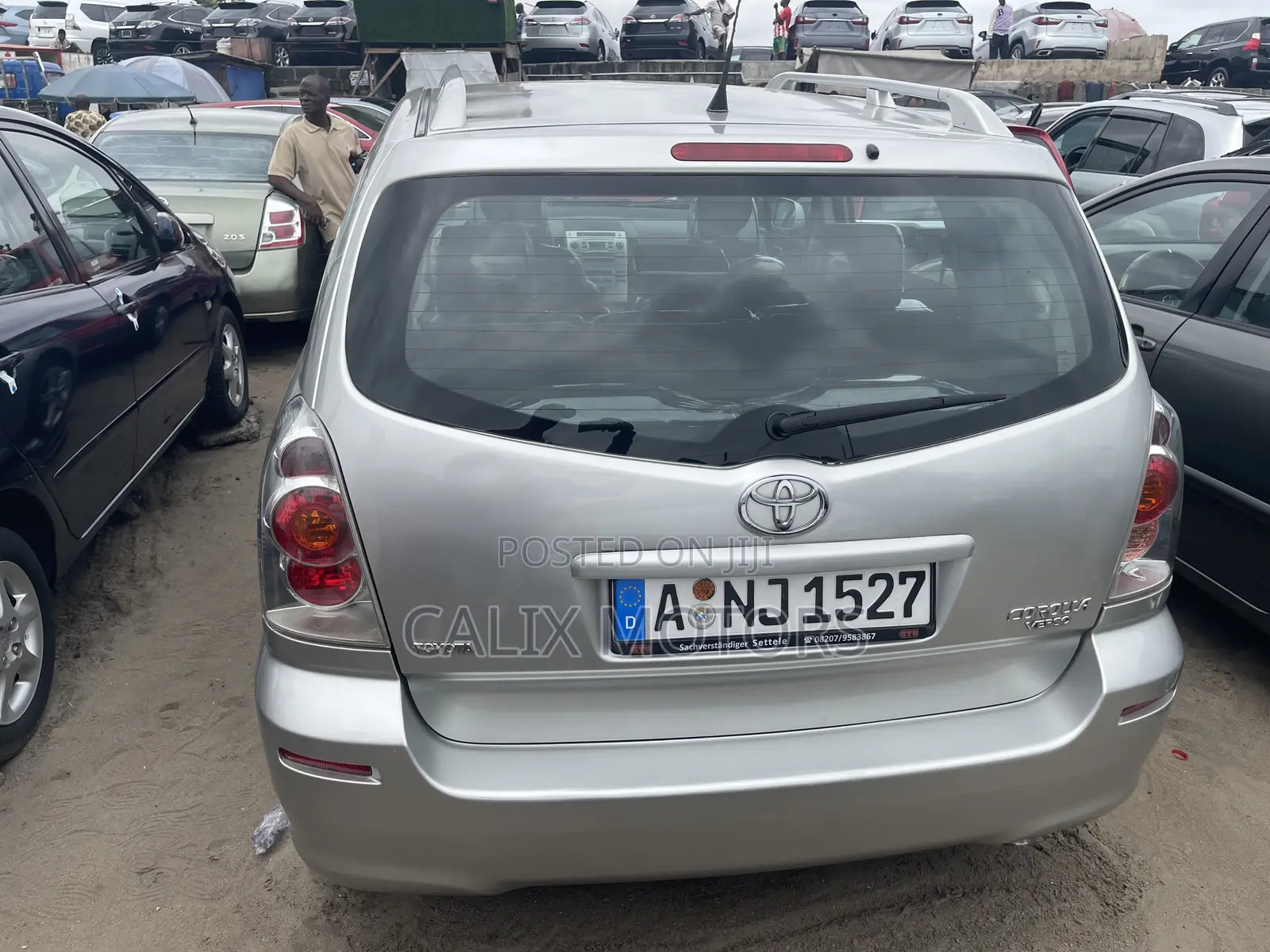 Toyota Verso 2010 Silver