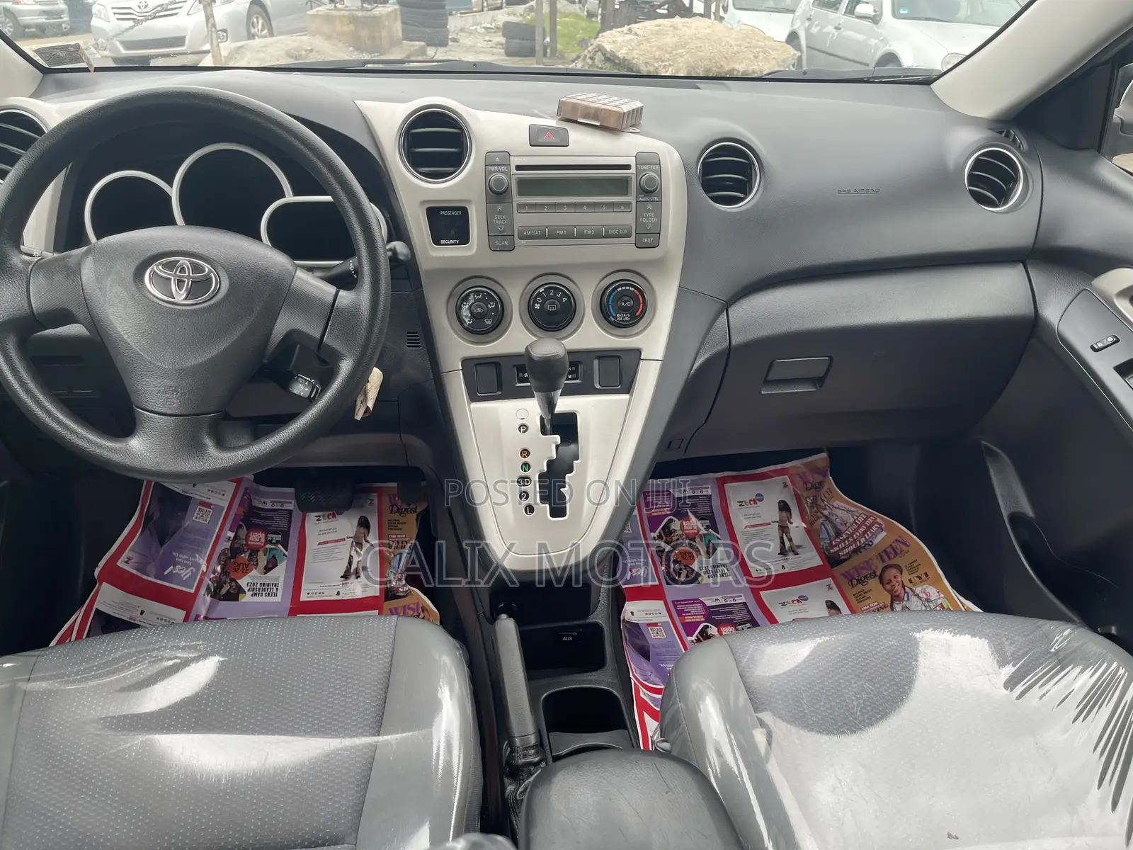 Toyota Matrix 2010 Silver