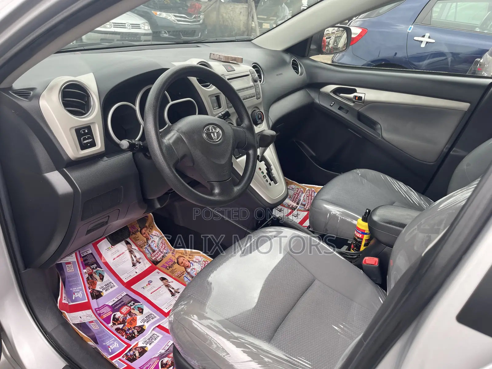 Toyota Matrix 2010 Silver