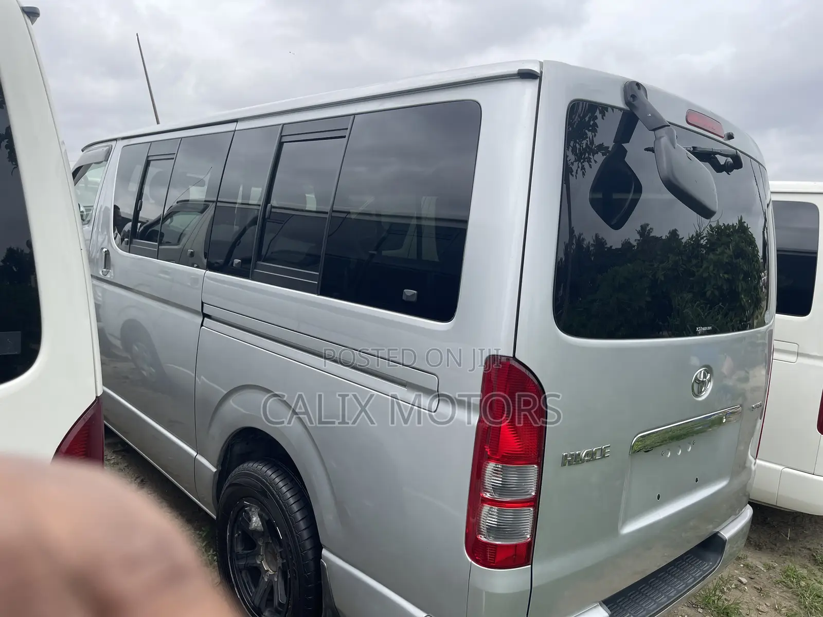 Toyota HiAce 2012 Silver