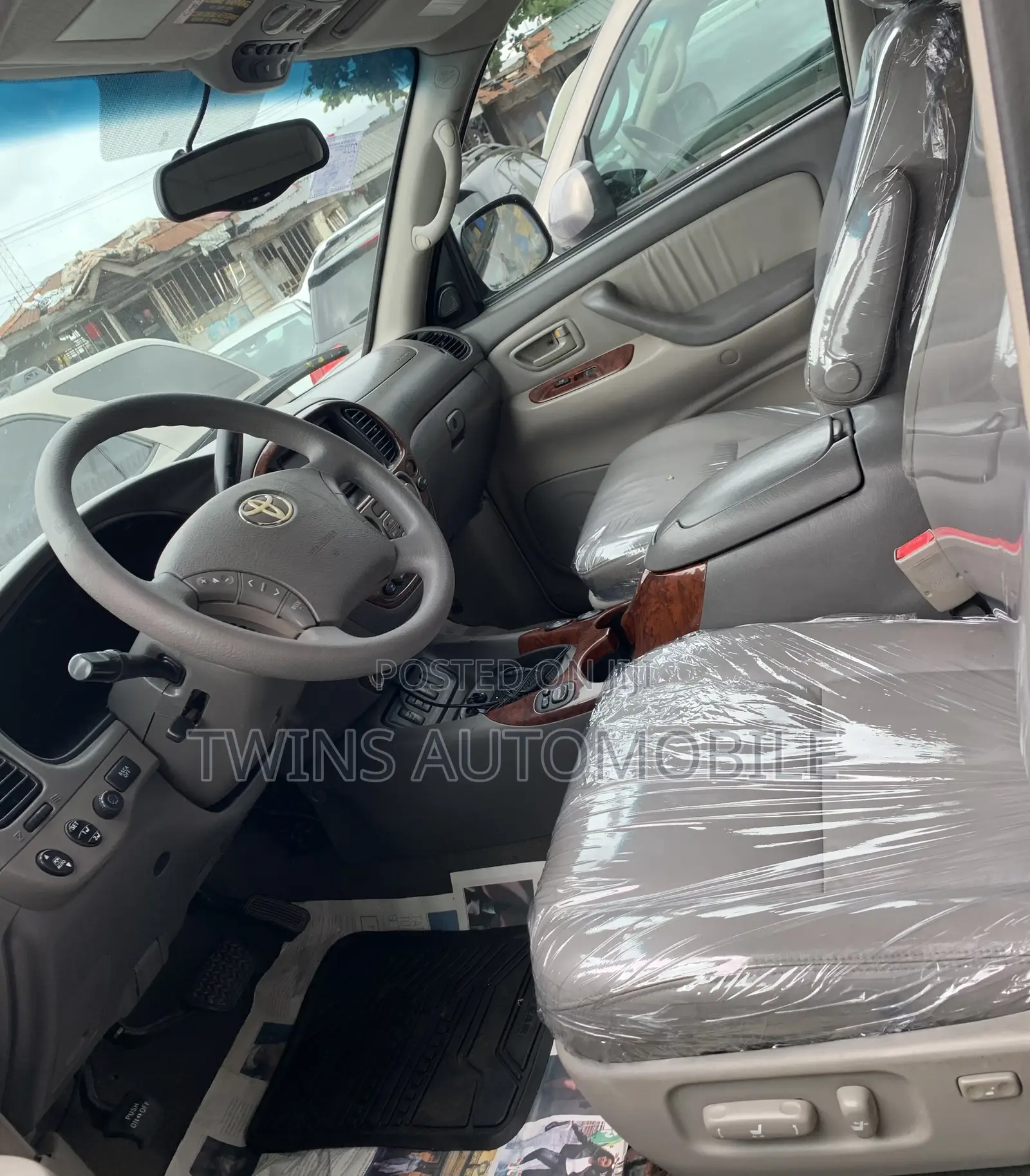 Toyota Sequoia 2006 White