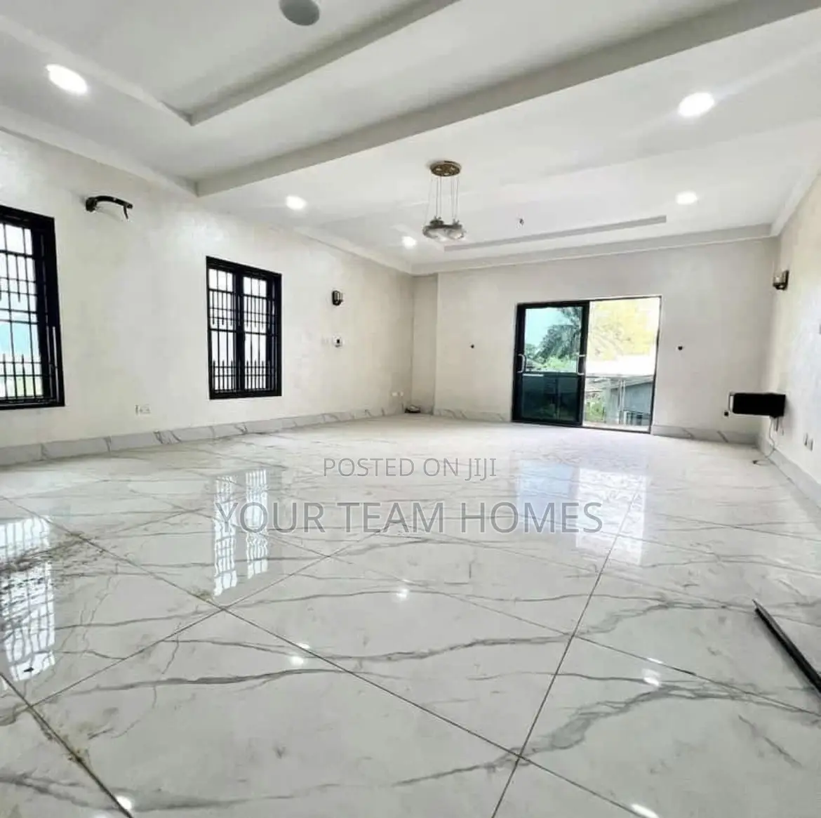 5bdrm Duplex in Maitama for sale