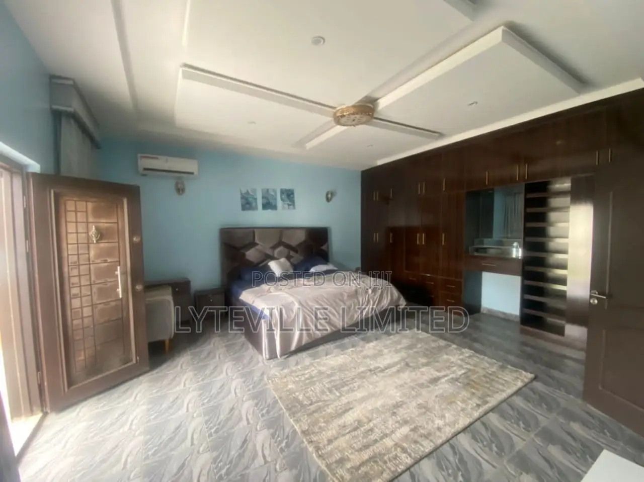 Furnished 4bdrm Duplex in Karmo for sale