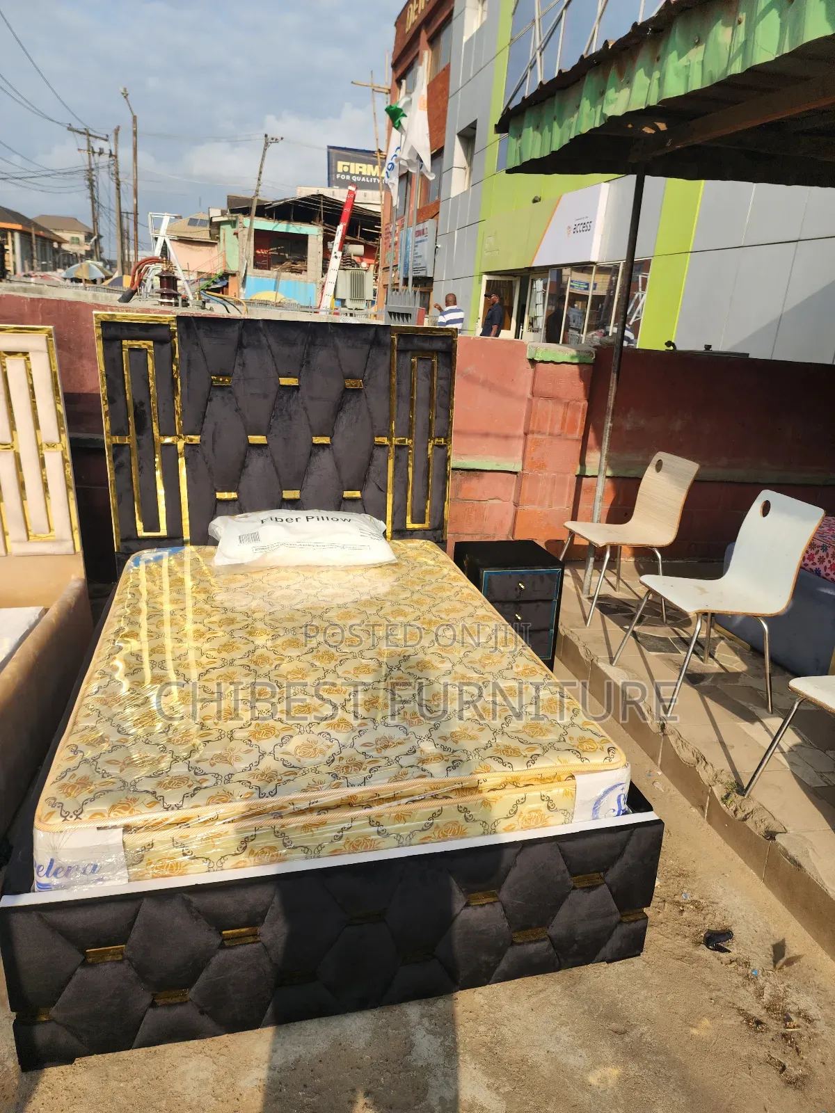 Quality 4.5by6 Upholstery Padded Bed Frame With One Bed Side