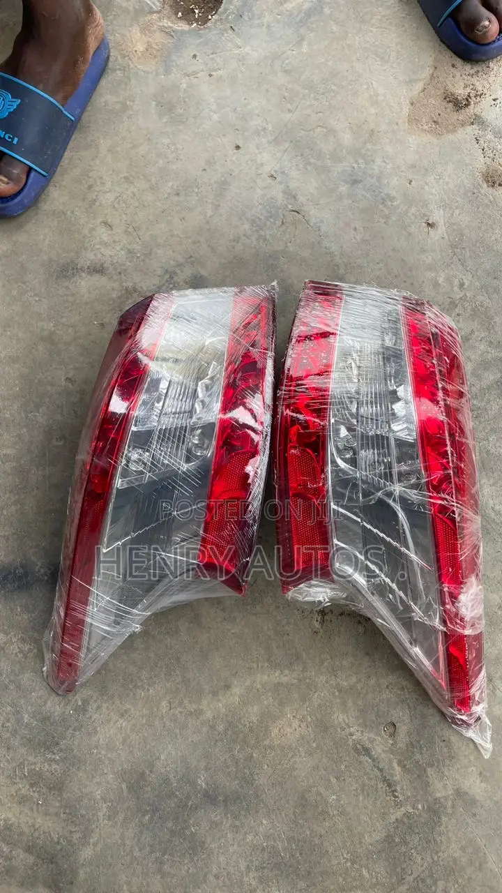 Set Rear Light Sentra 2014-015