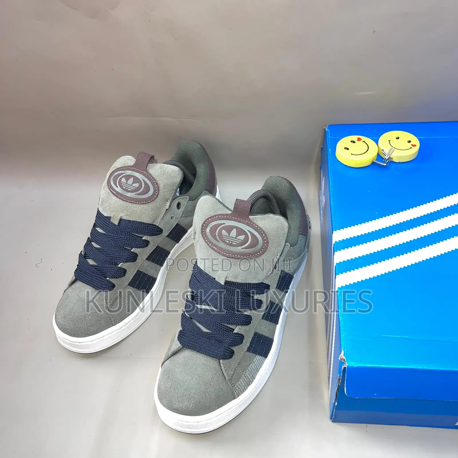 Original Adidas Campus Sneakers