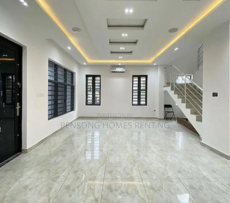 4bdrm Duplex in Victoria Island for rent