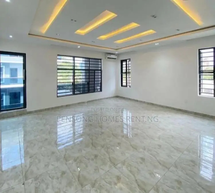 4bdrm Duplex in Victoria Island for rent