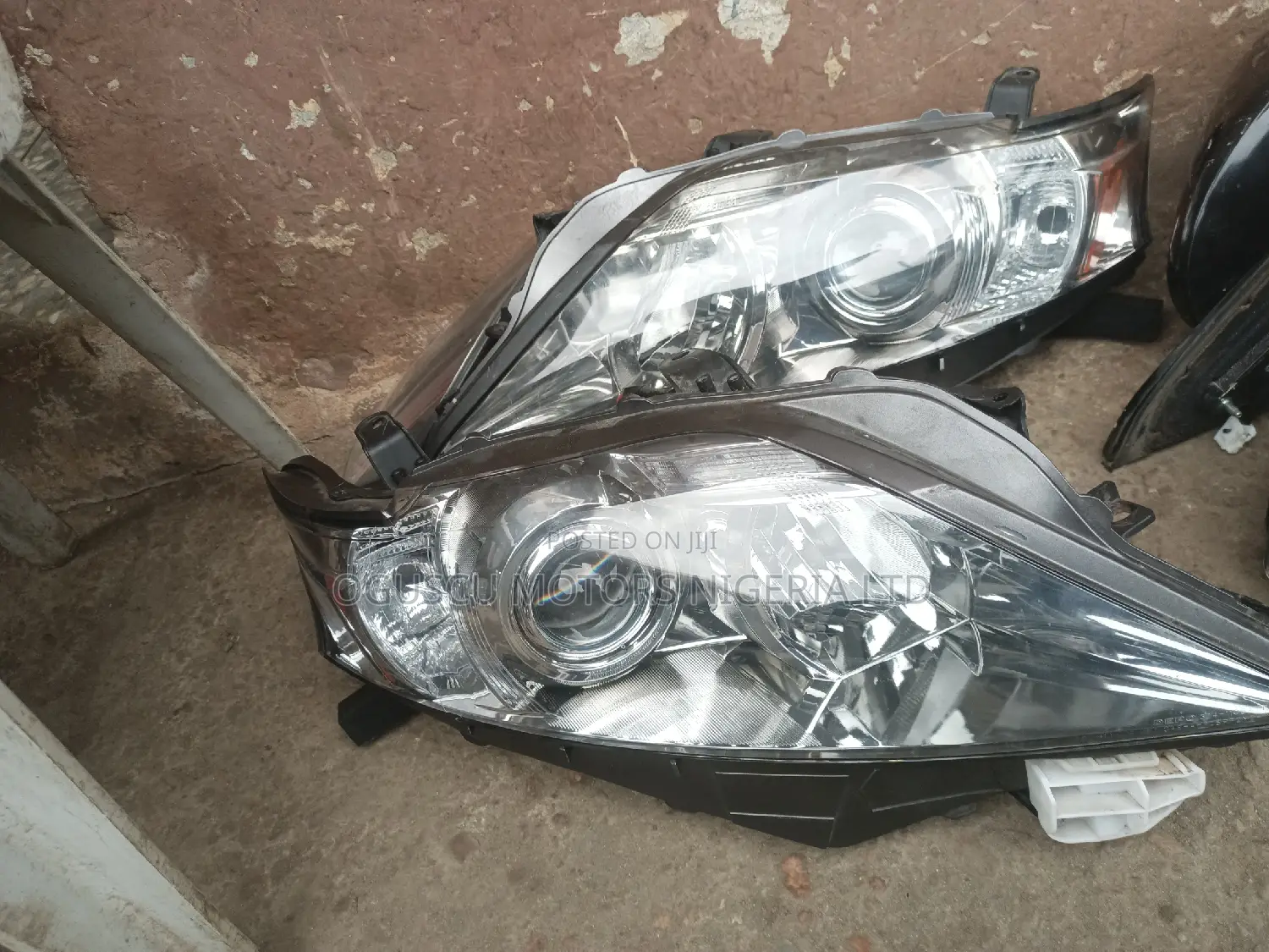 Headlamp Rx350 2010 Non Charger Type Tokunbo