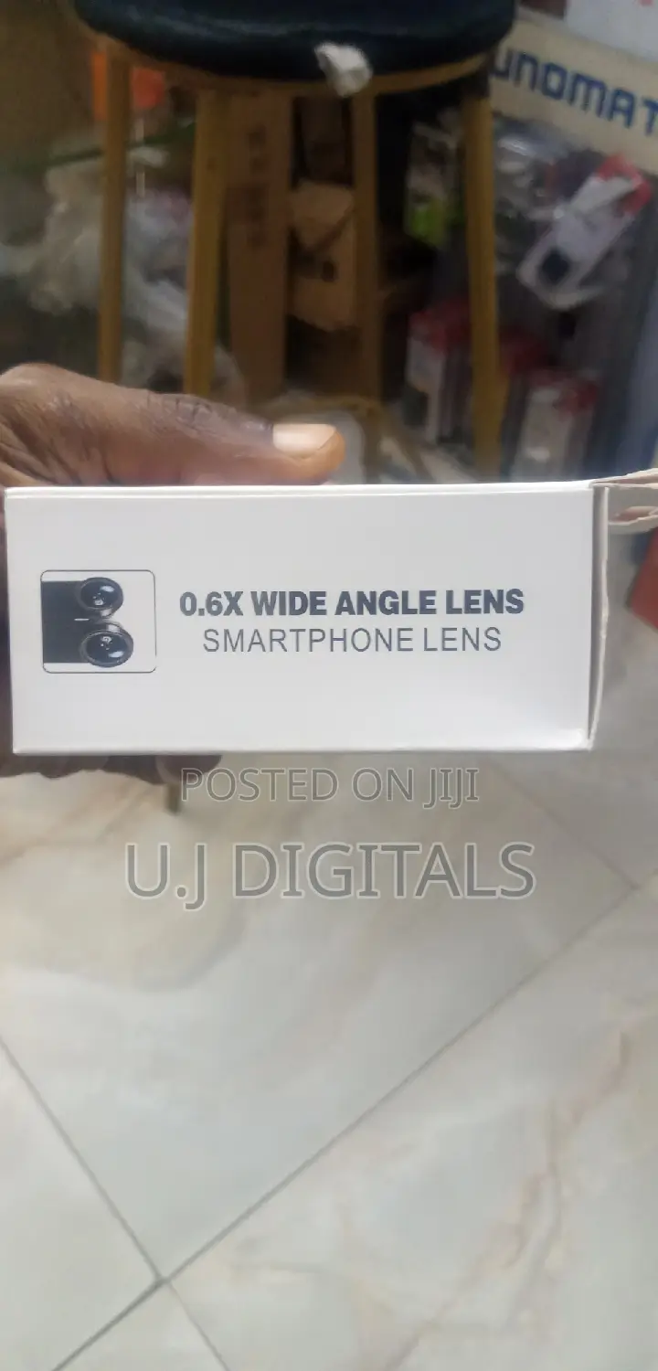 0.6x Wide Angle Len's for Smartphone