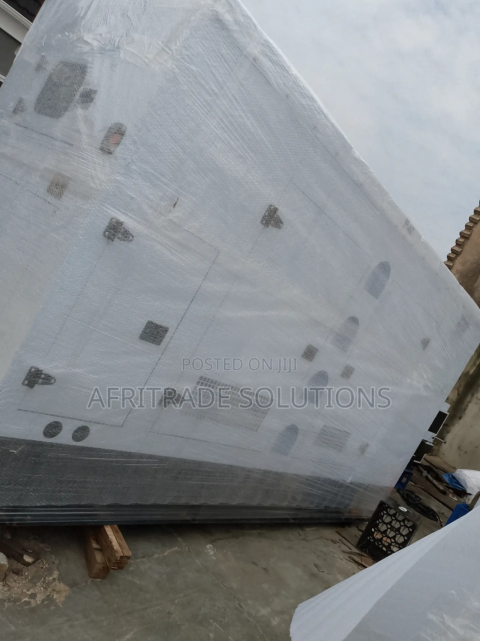 New Perkins 400kva Soundproof Diesel Generator