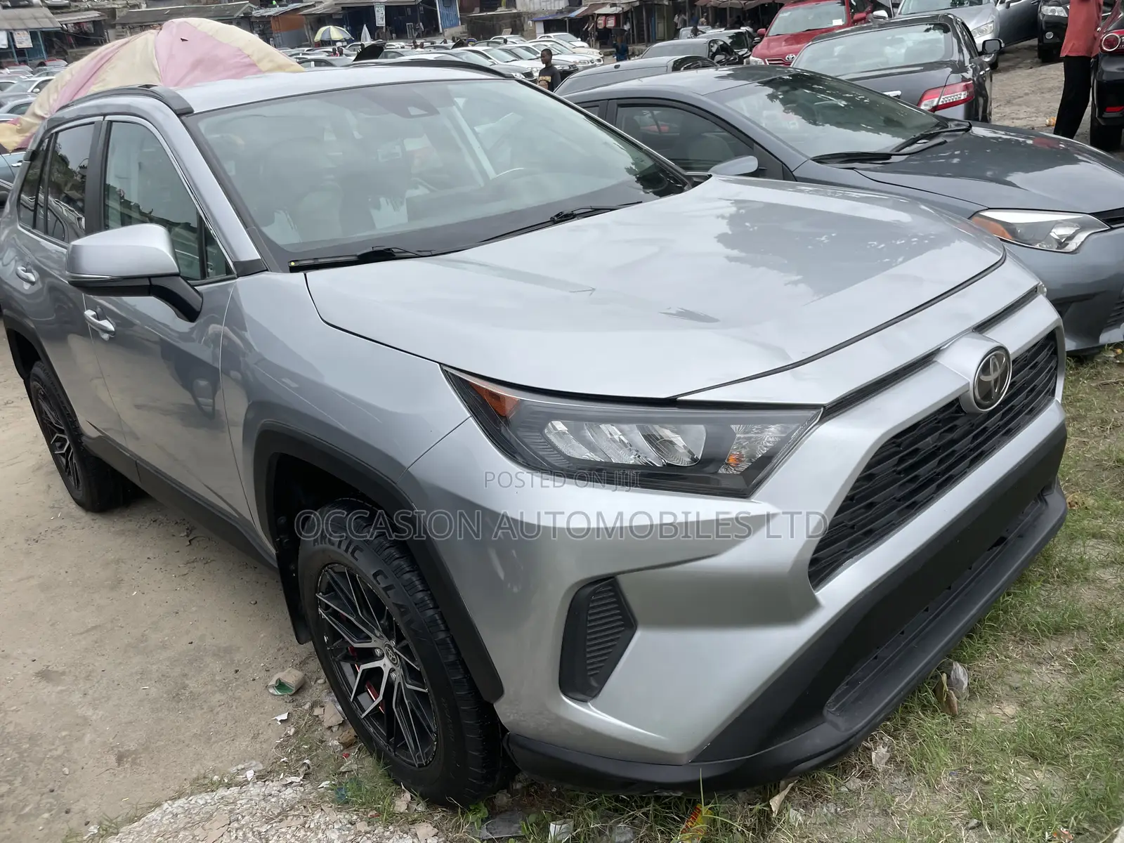 Toyota RAV4 LE AWD 2020 Gray