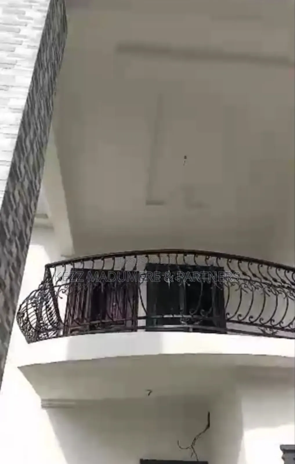 4bdrm Duplex in Shell Cooperative , for sale