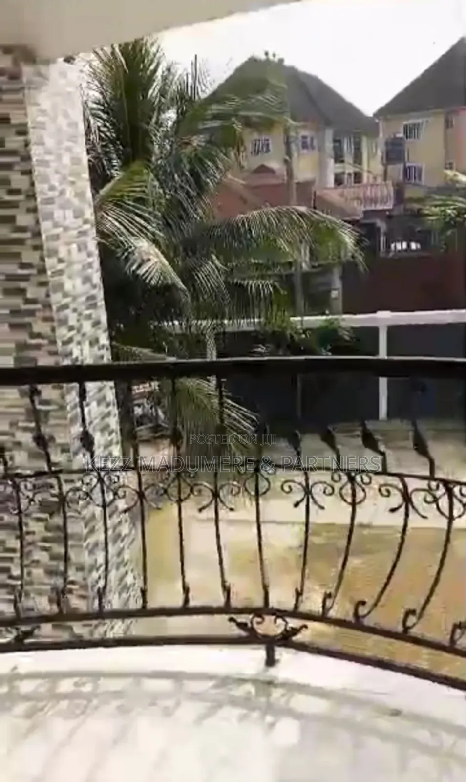 4bdrm Duplex in Shell Cooperative , for sale