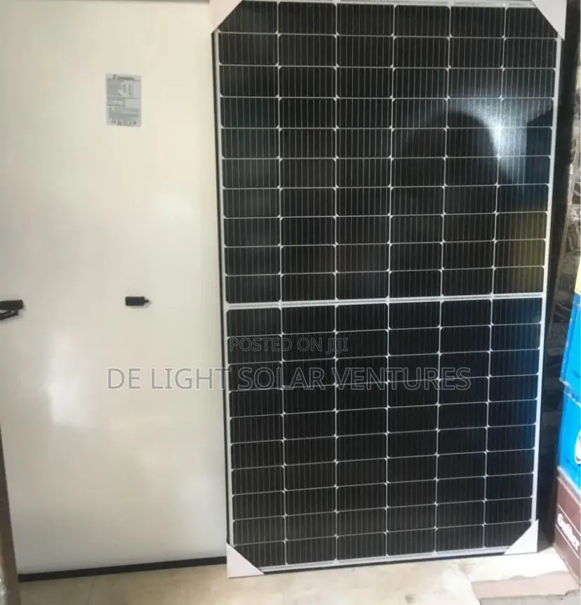 600wtts Canadian Solar Panels 120cells