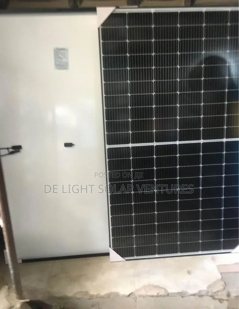 600wtts Canadian Solar Panels 120cells