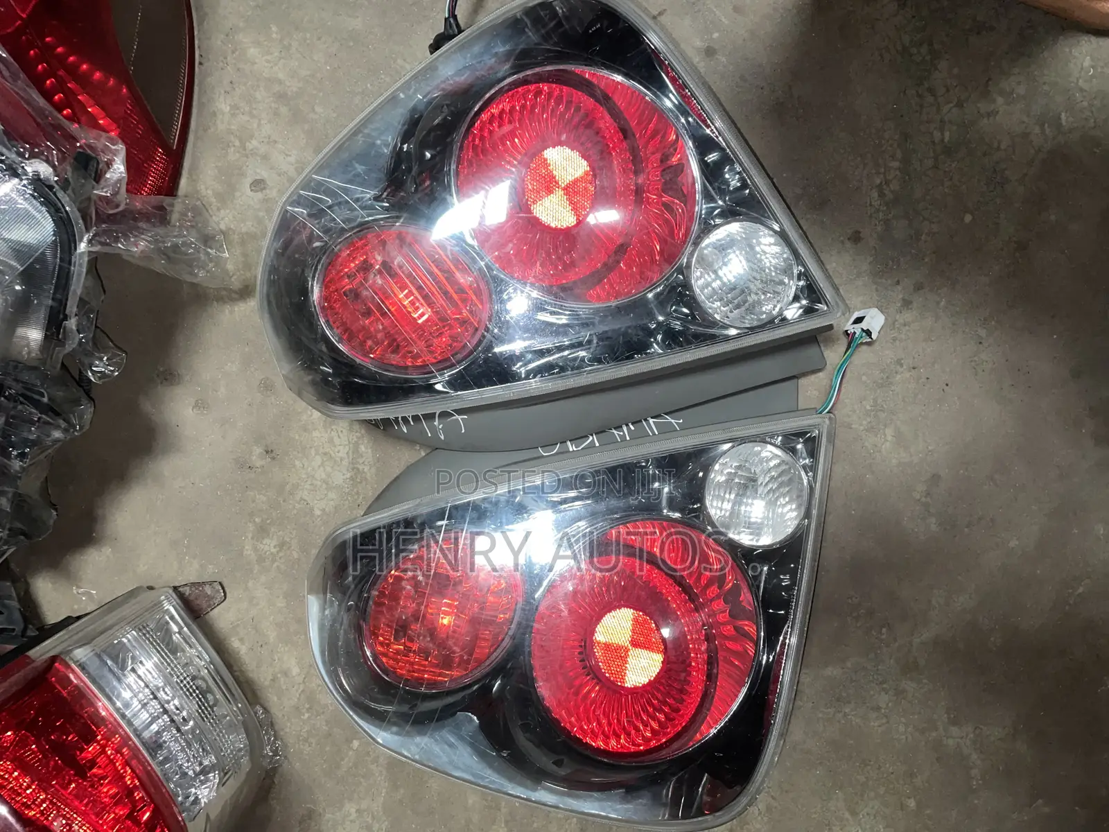 Set Rear Light Altima 2005