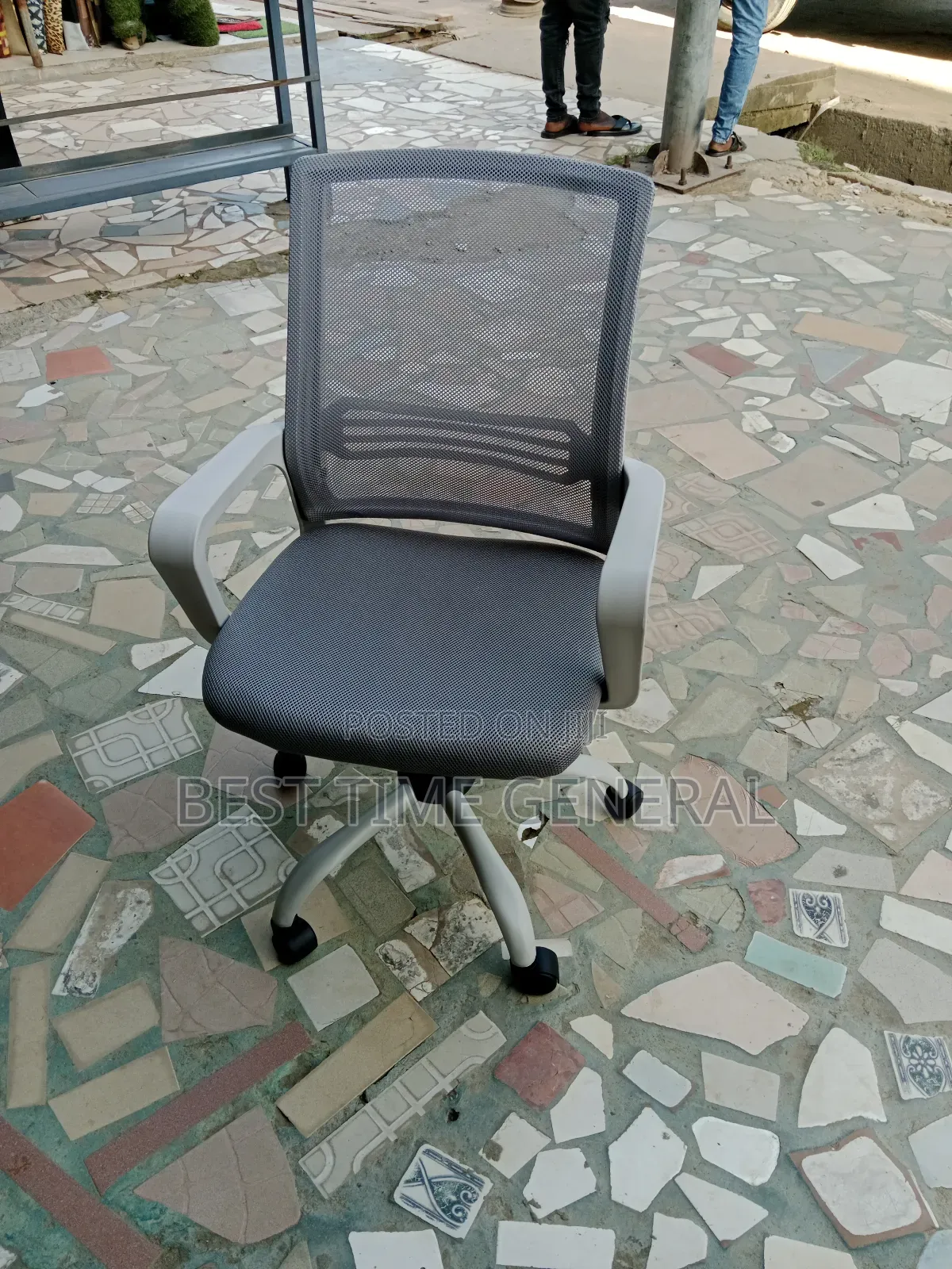 Luxury Office Swivel Net Chair