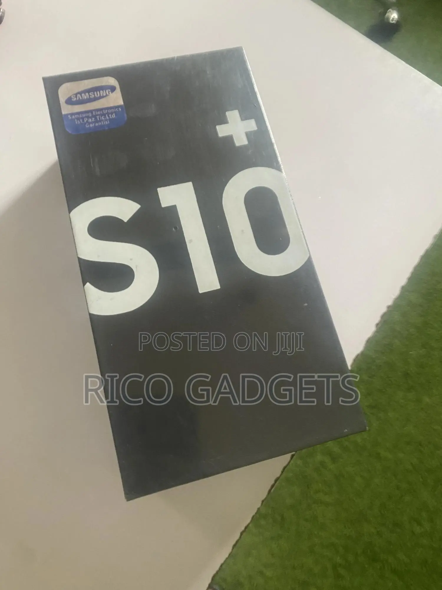 New Samsung Galaxy S10 Plus 128 GB Black