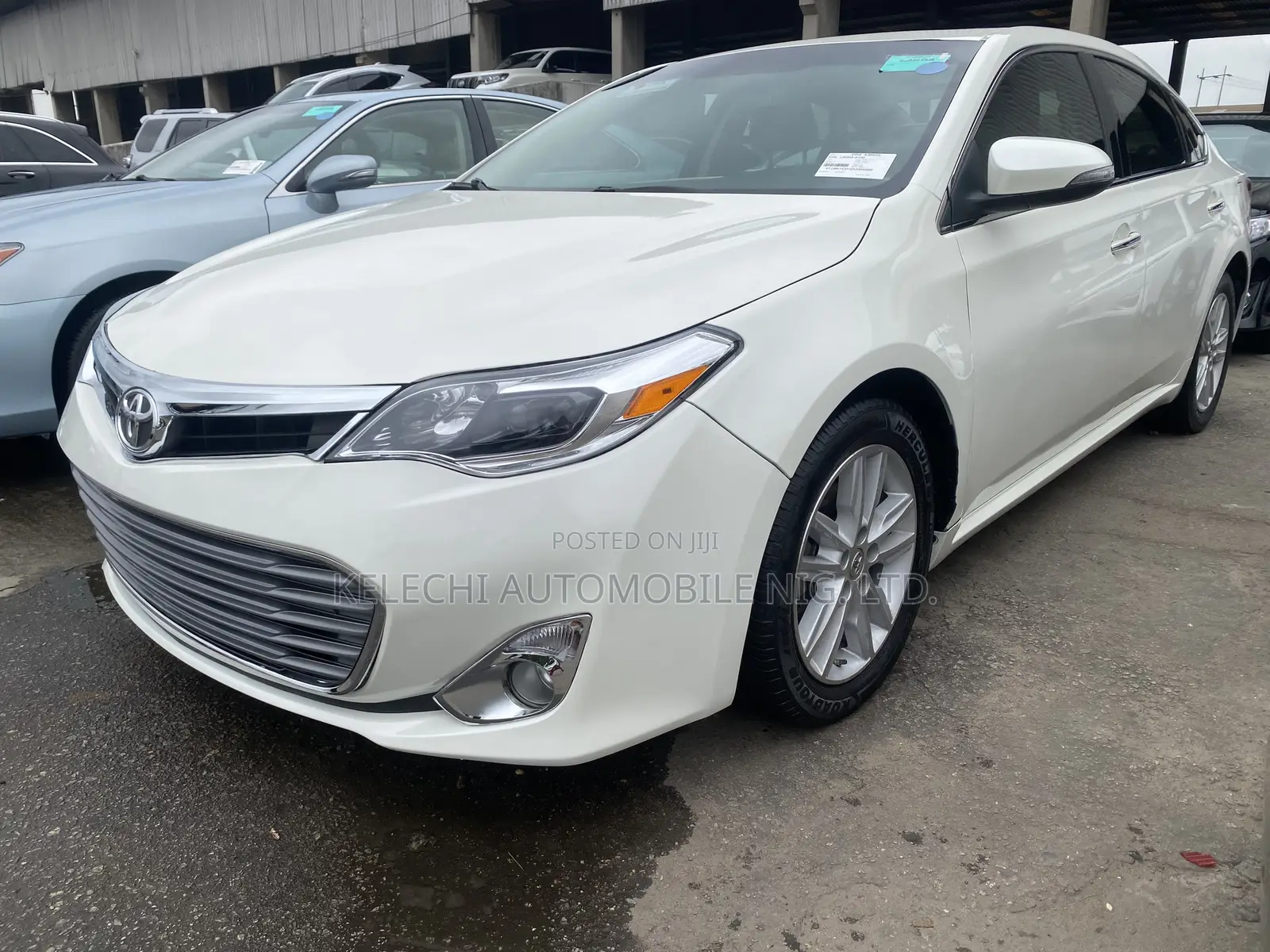 Toyota Avalon 2013 White