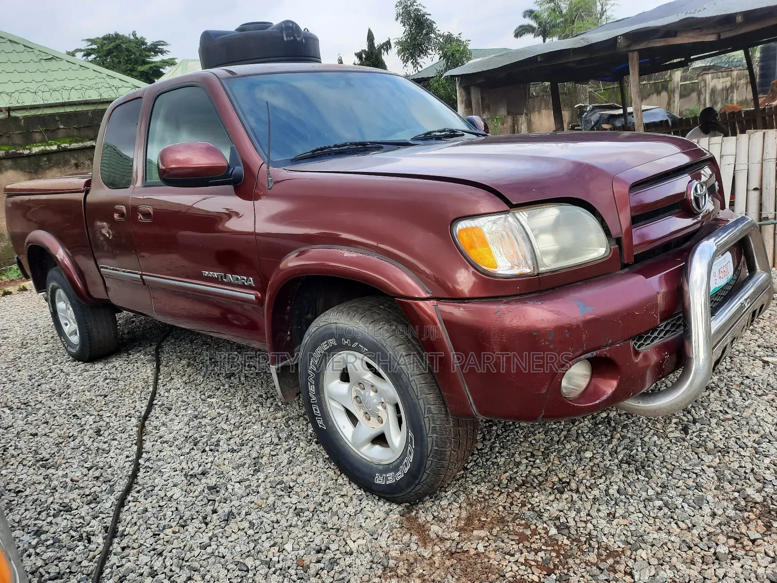 Toyota Tundra 2004 Red