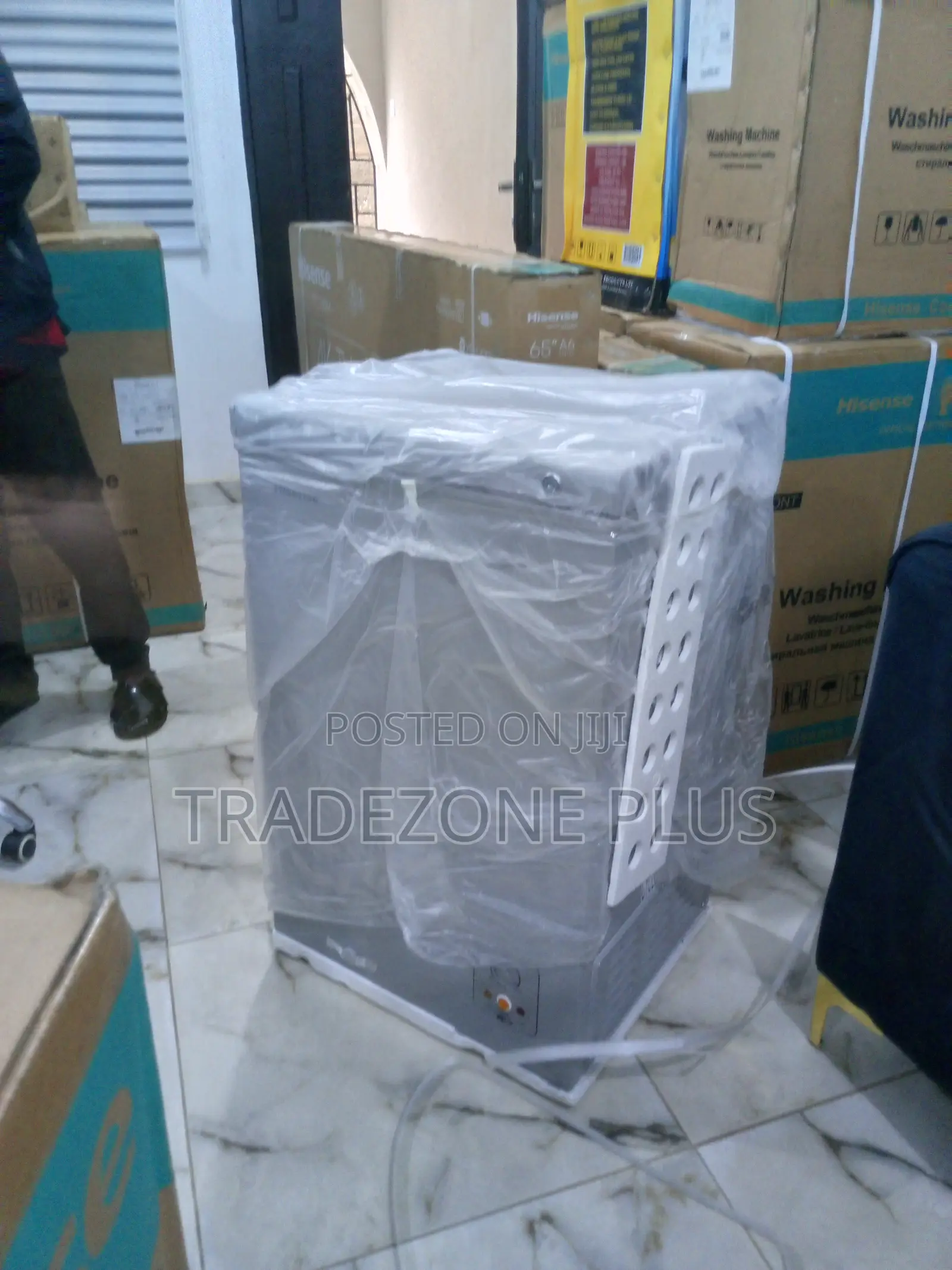 Hisense 95L Chest Freezer[Hisfrz Fc120sh]
