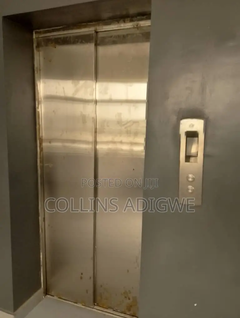 3bdrm Apartment in Victoria Island for sale
