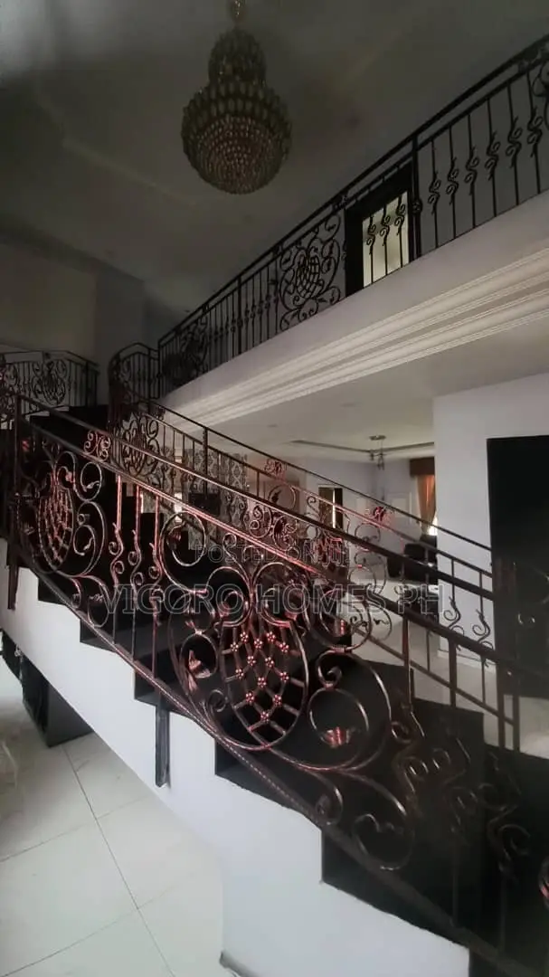 5bdrm Duplex in Chinda, Port-Harcourt for sale