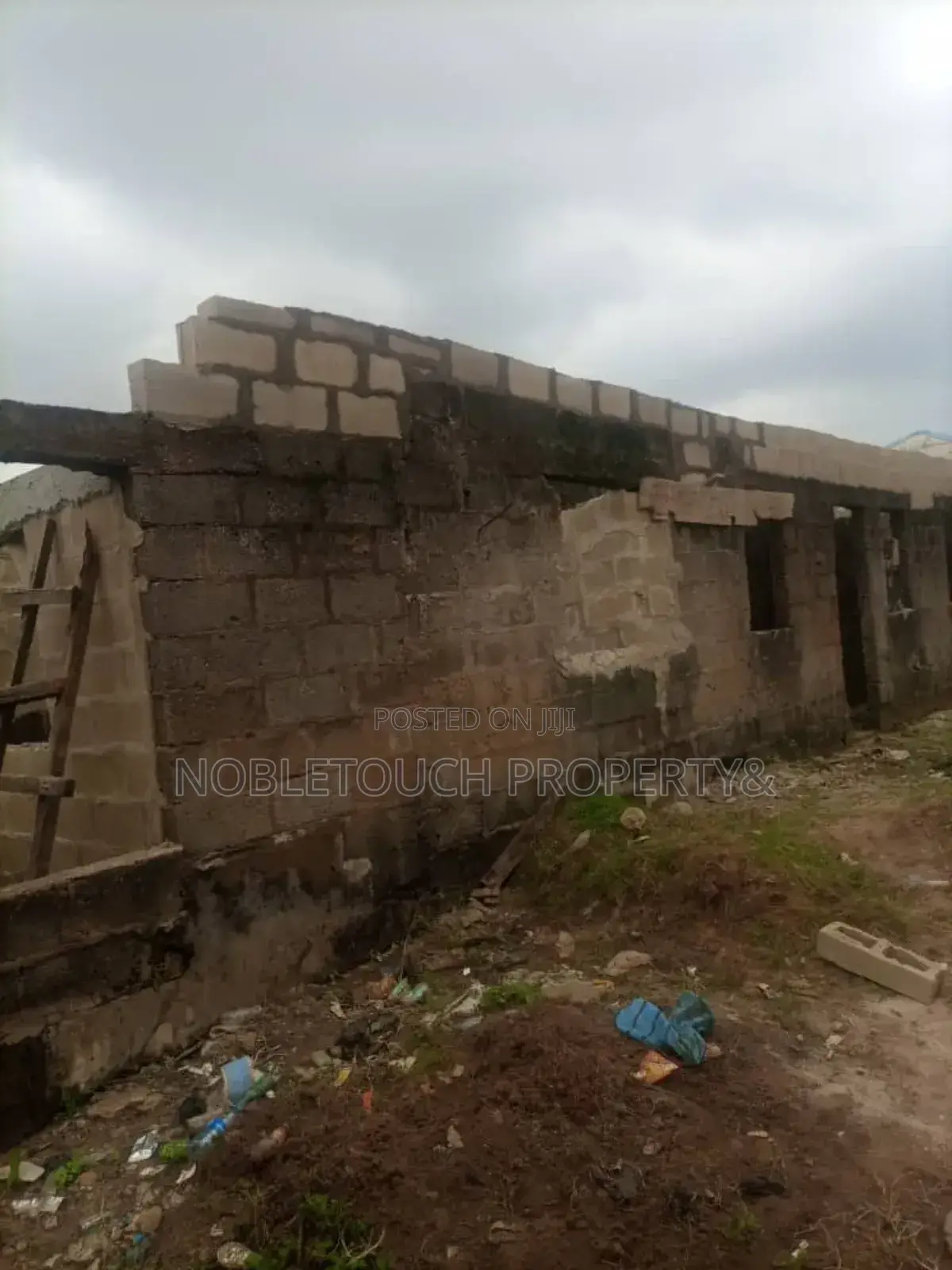 3bdrm Bungalow in Off Joju Bus Stop, Ifo for sale